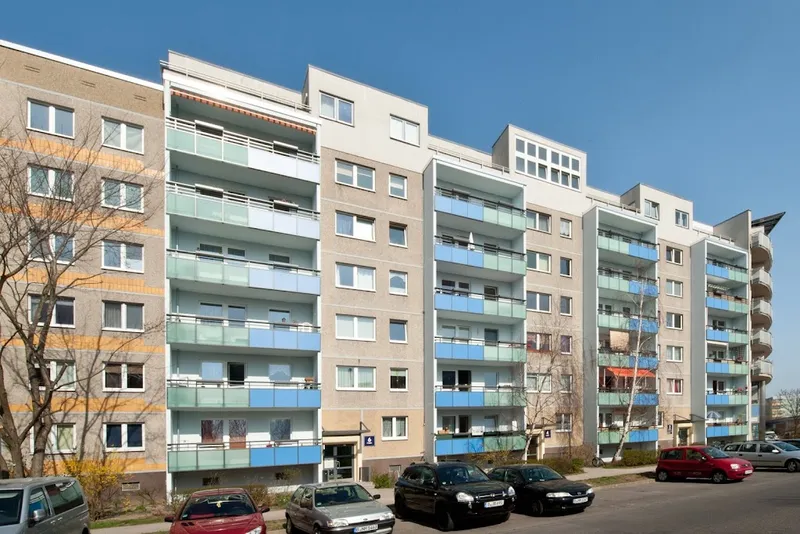 3-Zimmer Wohnung mit Balkon in Marzahn Nord-West - kein Aufzug vorhanden — photo 1
